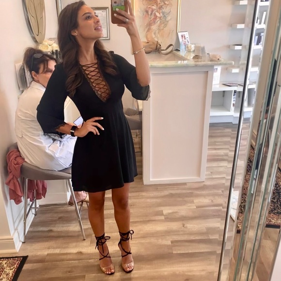 Lace Up Dress - Picture 3 of 3